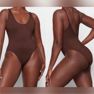 SKIMS Scoop Neck 1 One Piece Swimsuit Tank Swim Suit Brown COCOA